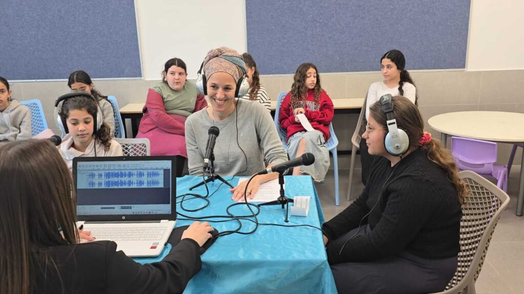 מלגות לסטודנטים לכלכלה מטעם הזנק לעתיד